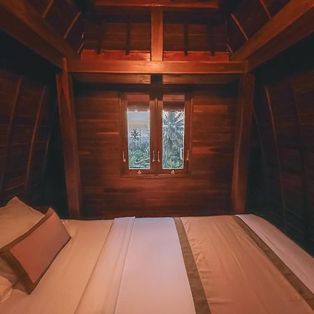 Rostika Hotel Sekumpul Pabean Buleleng Exteriér fotografie