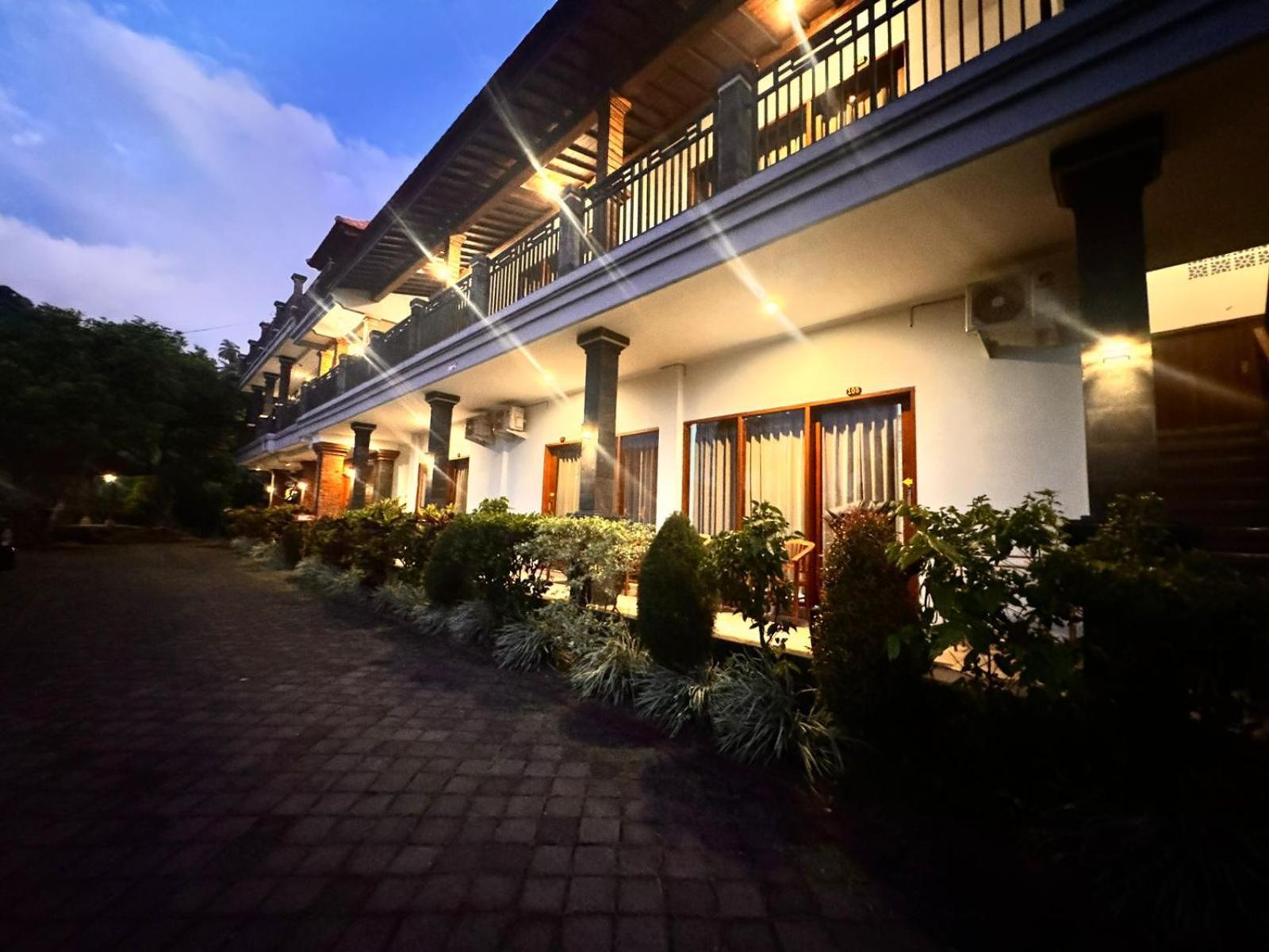 Rostika Hotel Sekumpul Pabean Buleleng Exteriér fotografie